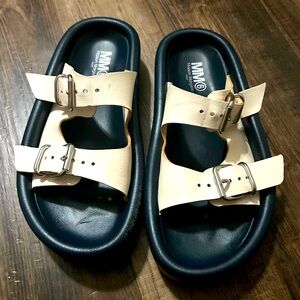 MM6 Maison Martin Margiela Cream/Black Thick Sole Sandals/Unisex Size 10.5W/9M